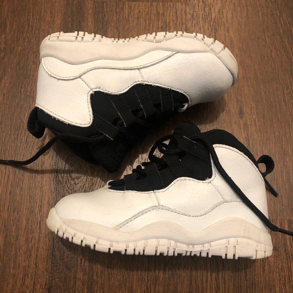 Baby/Toddler Jordan 10 size 7c